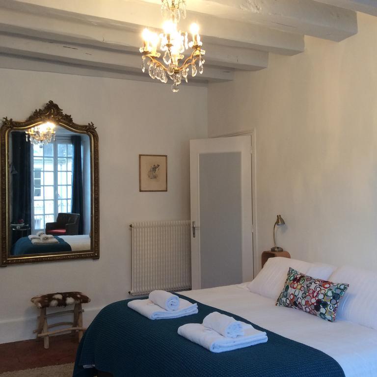 Berceau Henri II Appartement Le Mans Buitenkant foto